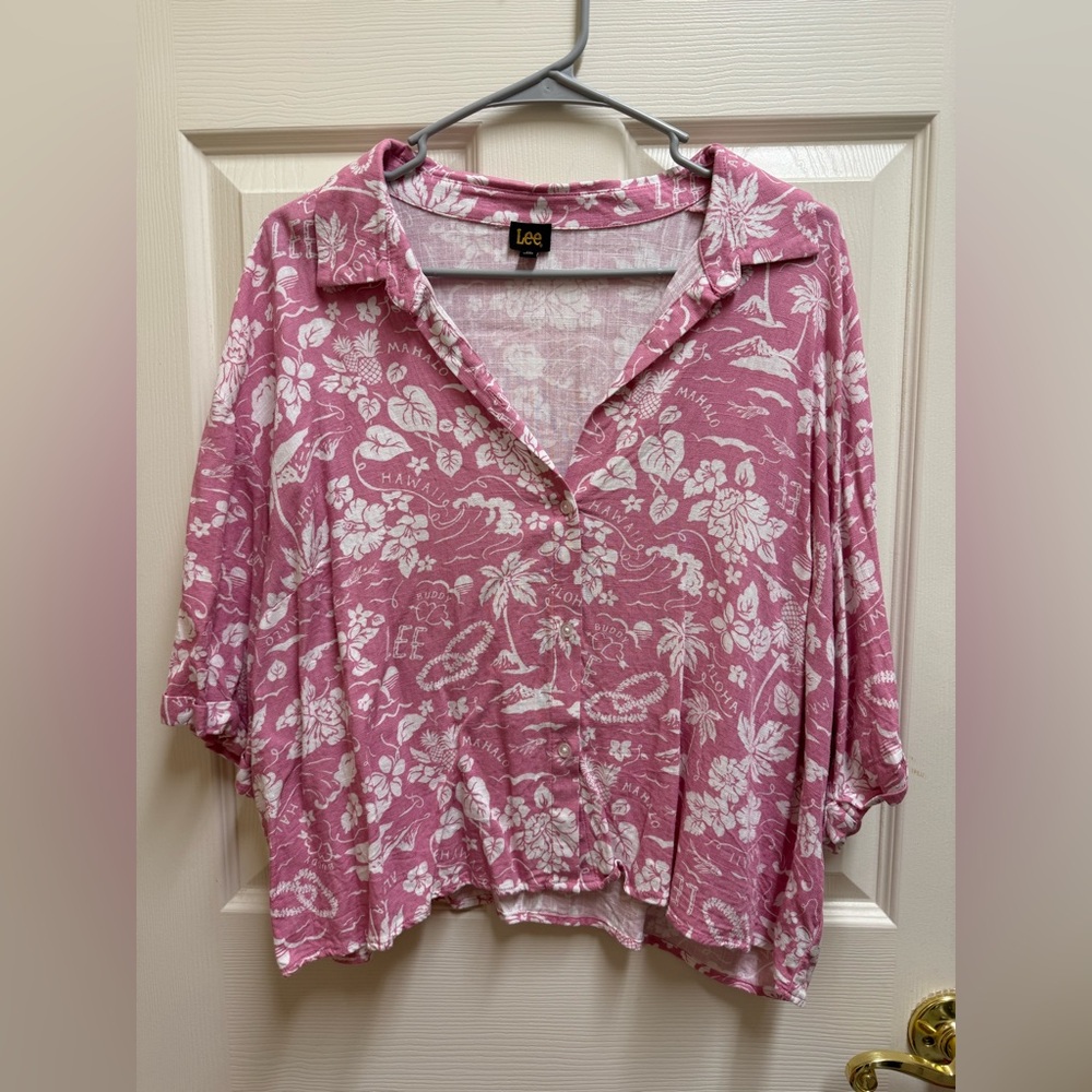 Lee Women's Pink and White Button Down Shirt